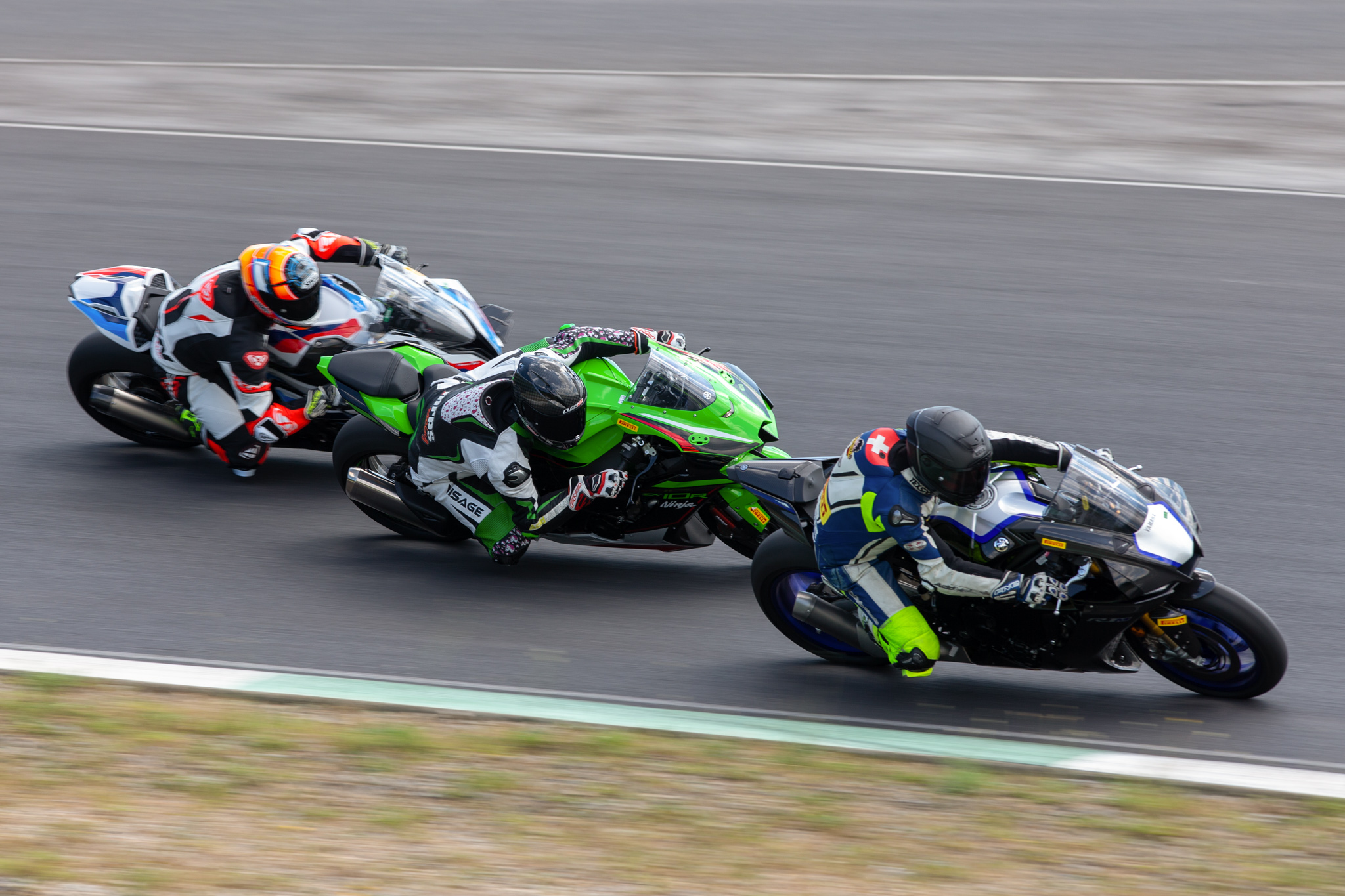 yamahar1m-kawasakizx10r-bmwm1000rr-2021-11