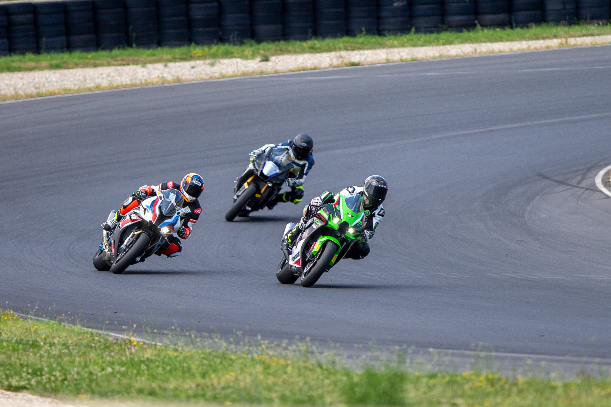 yamahar1m-kawasakizx10r-bmwm1000rr-2021-12